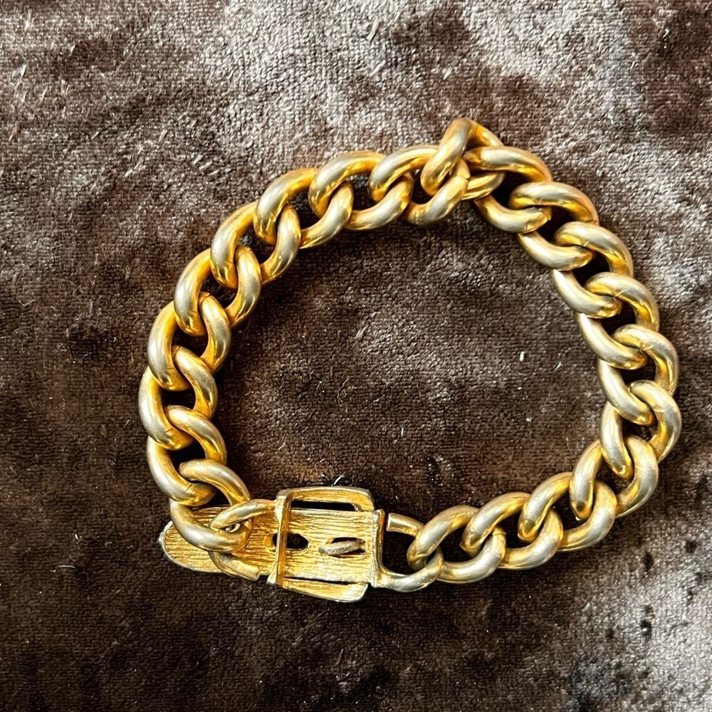 Vintage Chunky Gold Tone Double Link belt hook heavy Bracelet - Picture 2 of 5